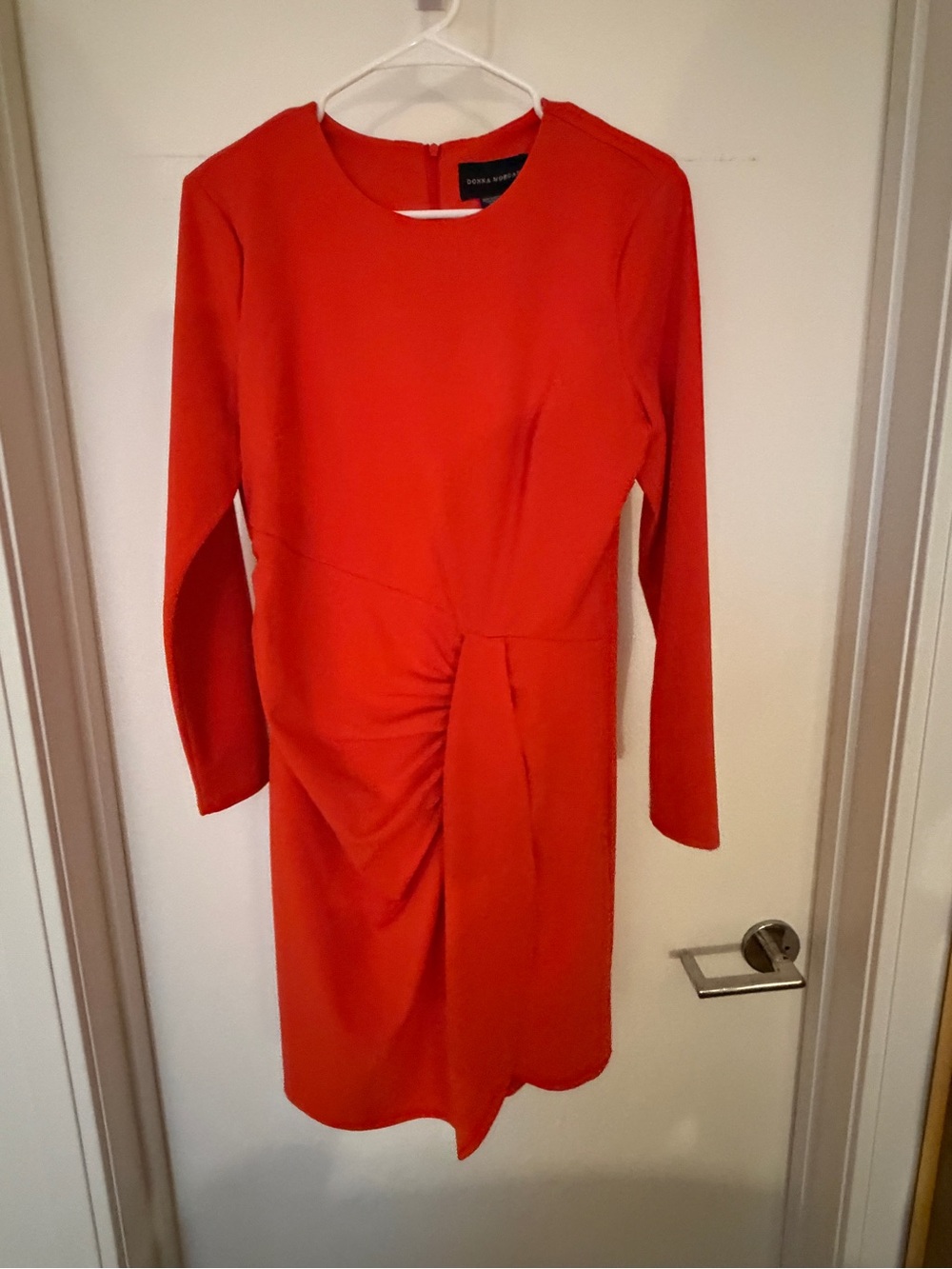 Donna Morgan Red Long-Sleeve Twist Detail Sheath Dress